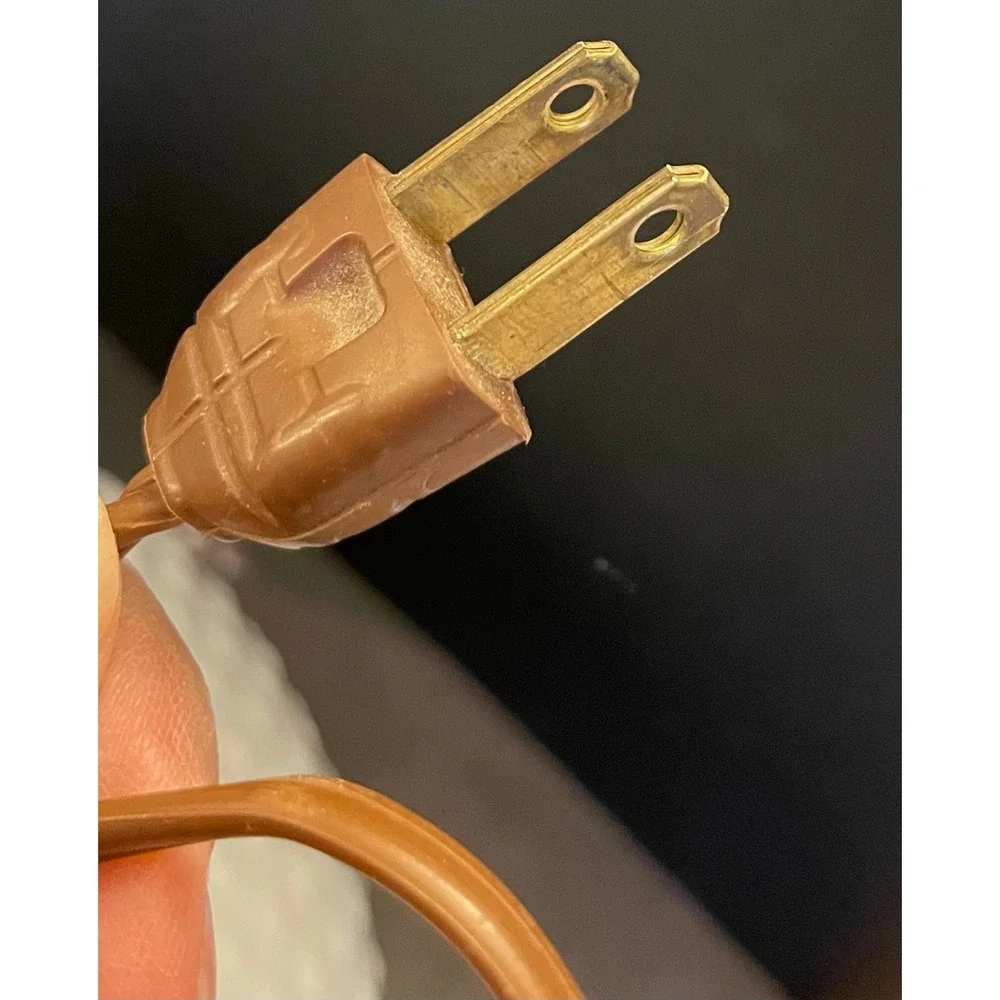 Fenton Style Hobnail Milk Glass Table Lamp White Excellent Vintage Must Rewire - Picture 16 of 16